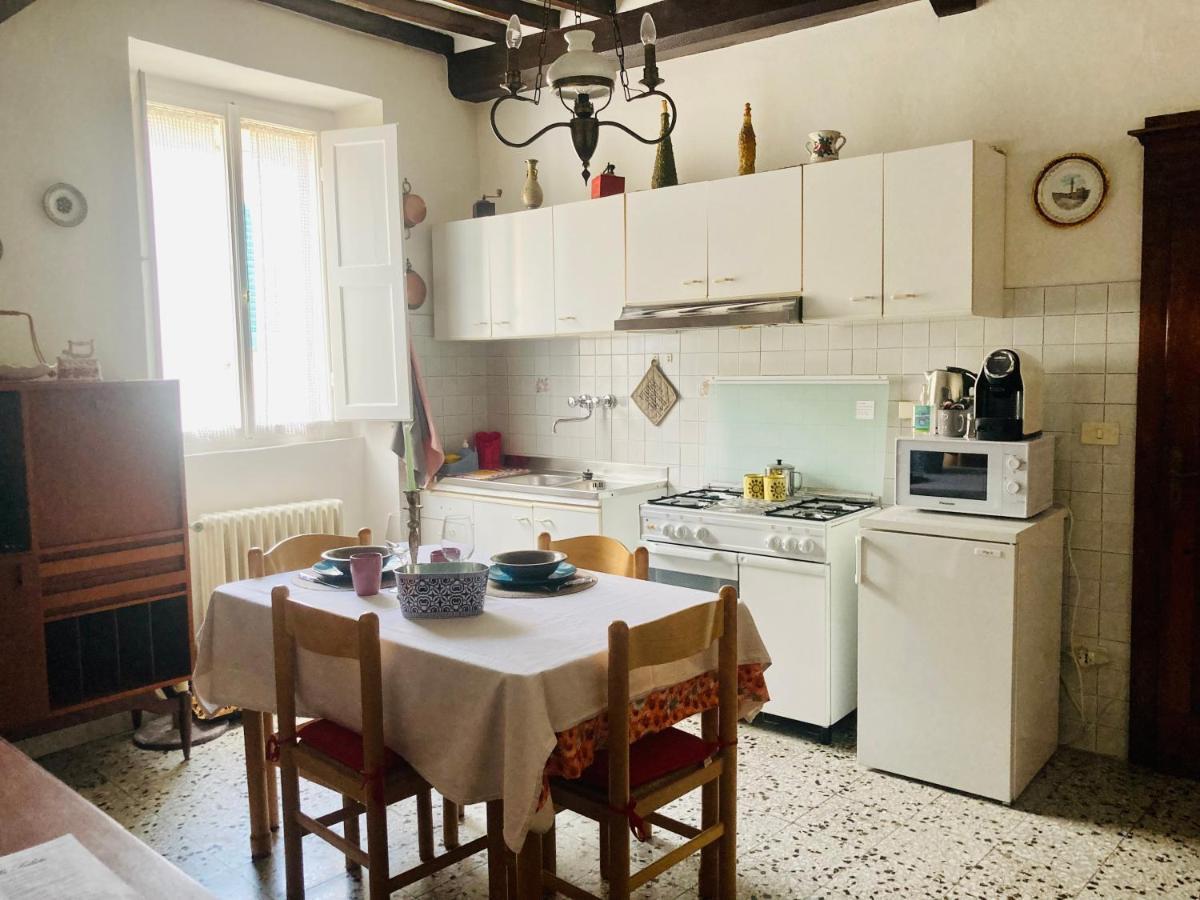 Casa Vacanze Beppina コルトーナ エクステリア 写真